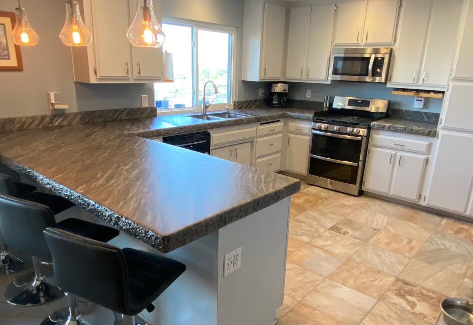 Fantasy Wood Grain Marble Epoxy: Bold Movement with a Rock Edge Twist